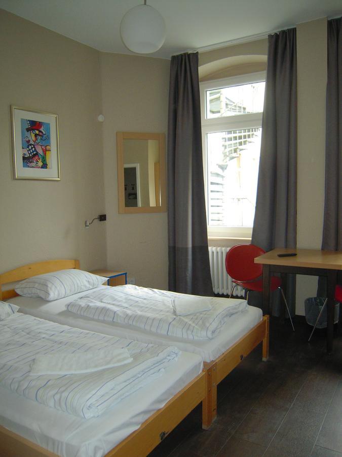 Happy Go Lucky Hotel + Hostel Schoneberg Berlín Exteriér fotografie