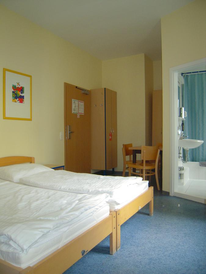 Happy Go Lucky Hotel + Hostel Schoneberg Berlín Exteriér fotografie