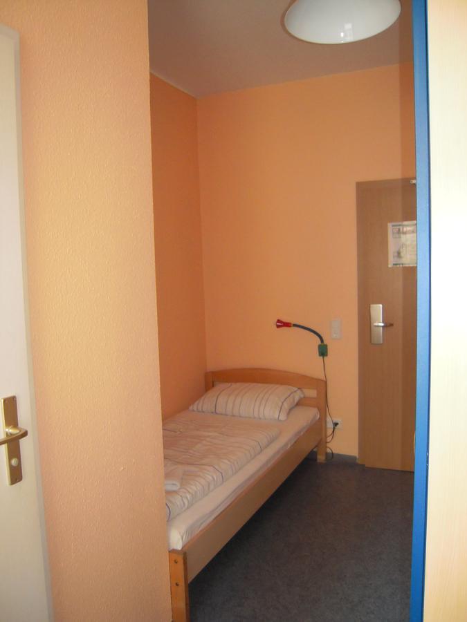 Happy Go Lucky Hotel + Hostel Schoneberg Berlín Exteriér fotografie