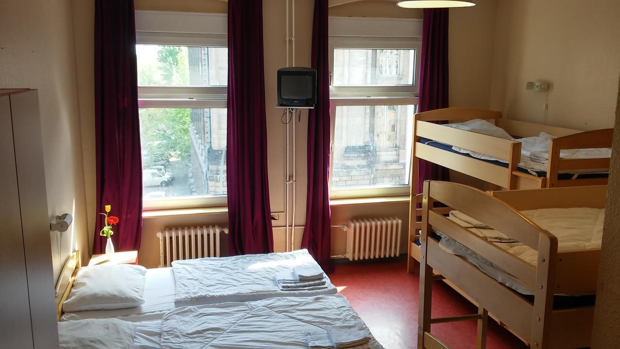Happy Go Lucky Hotel + Hostel Schoneberg Berlín Exteriér fotografie