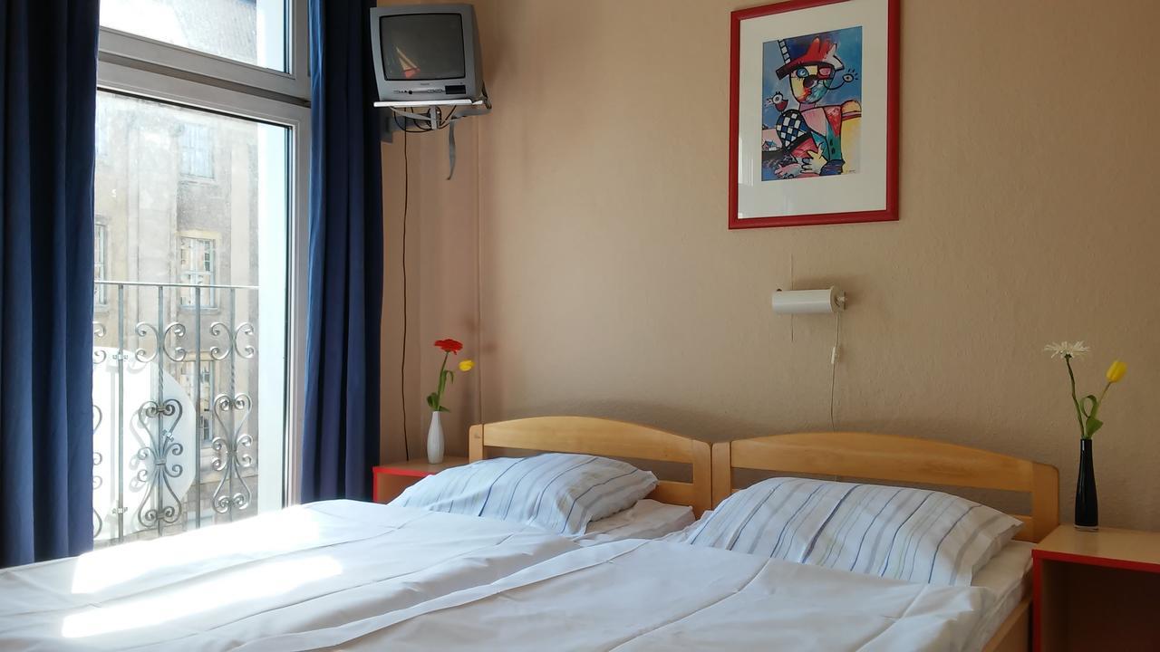 Happy Go Lucky Hotel + Hostel Schoneberg Berlín Exteriér fotografie